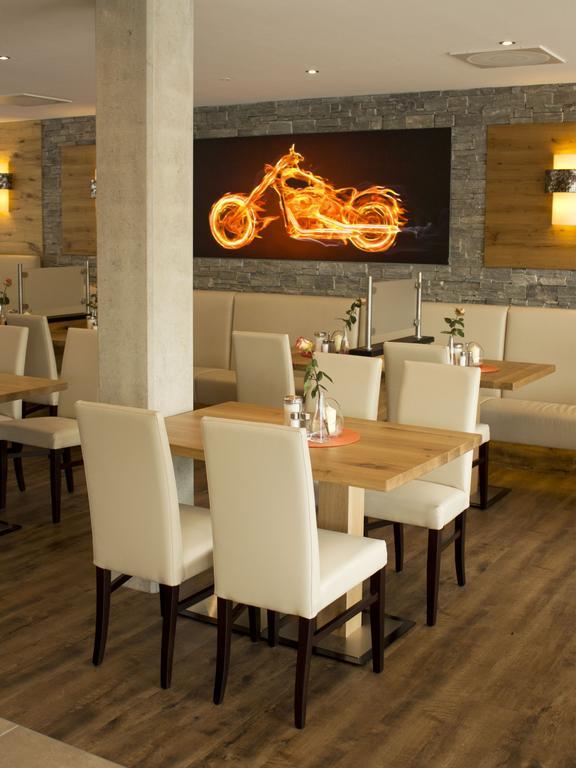 Alpenflair Hotel 부흐르 외부 사진